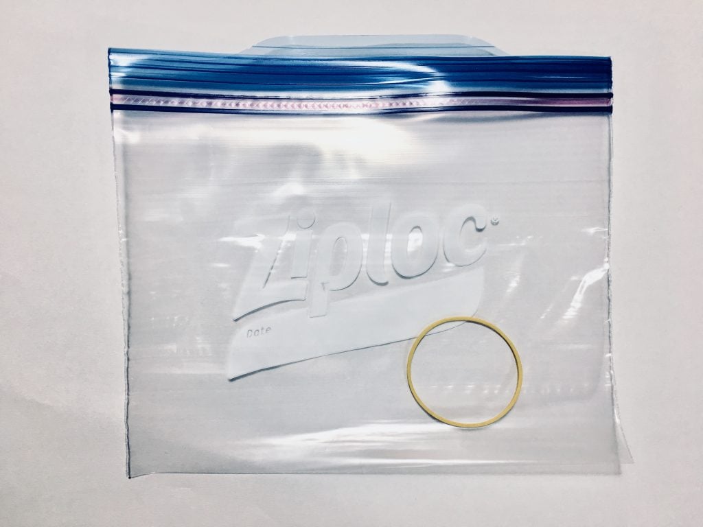 ubereats用アイテム ジップロックと輪ゴム