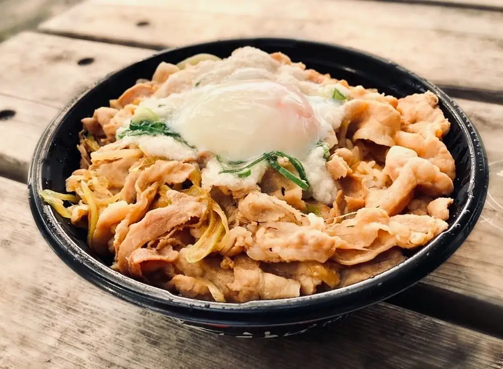 【伝説のすた丼屋】『とろすた丼(肉飯増し)』その存在感レジェンド級!?