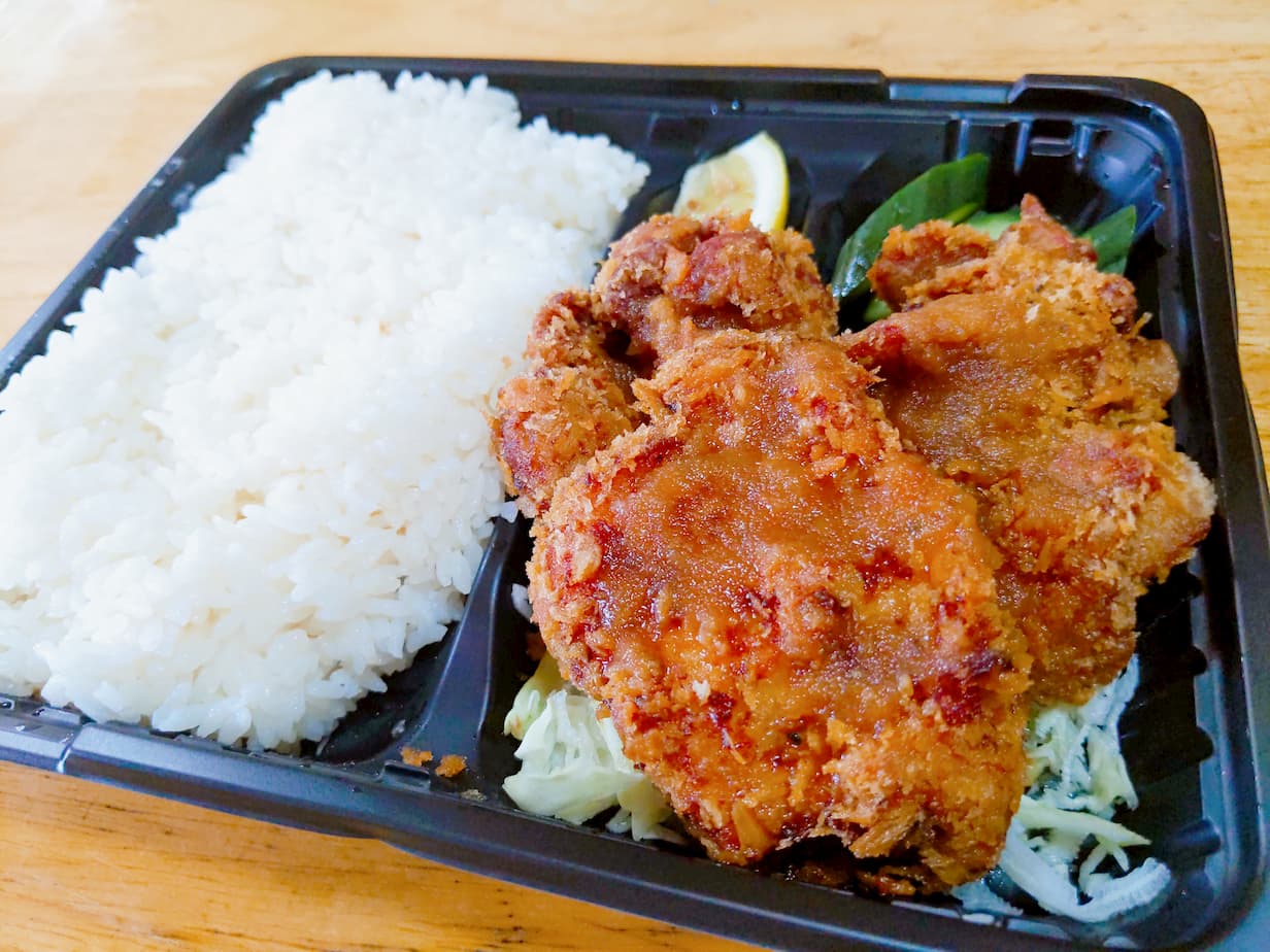 【太陽庵】『DX唐揚げ弁当(ミックス)』ボクらが夢見た唐揚げ弁当。変化球ナシ、唐揚げ1本ストレート勝負だ！