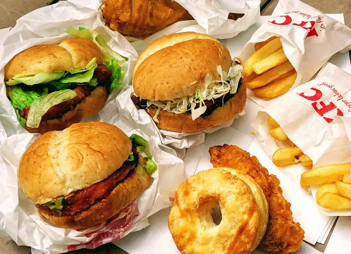 【ケンタッキーフライドチキン】『Uber Eats(ウーバーイーツ)限定バリューセット』全部注文～お気軽お手軽にKFCが食べられる