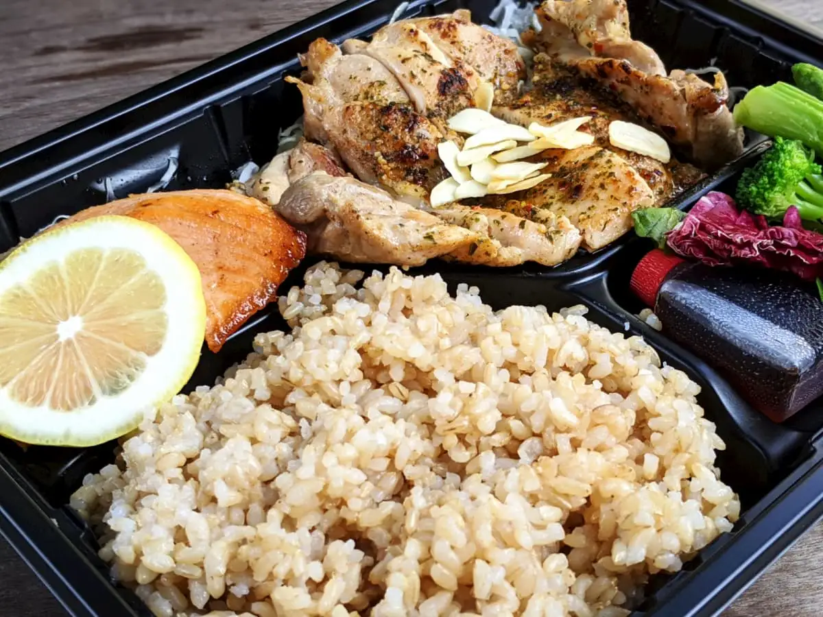 【筋肉食堂】Uber Eats(ウーバーイーツ)でいつでも身体作りの手助けを！高たんぱく・低カロリーのおいしい料理で筋肉をいたわろう