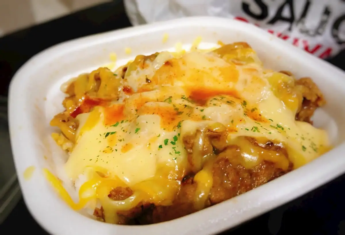 【すき家】『とろ～り3種のチーズ牛丼』圧倒的人気メニュー最強チー牛をUber Eatsで注文せよ！！