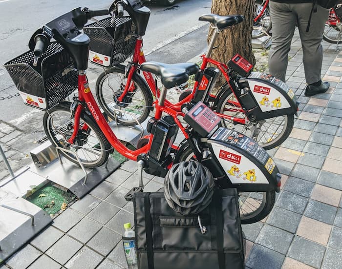 札幌到着後40時間経ってようやく配達バッグの出番!