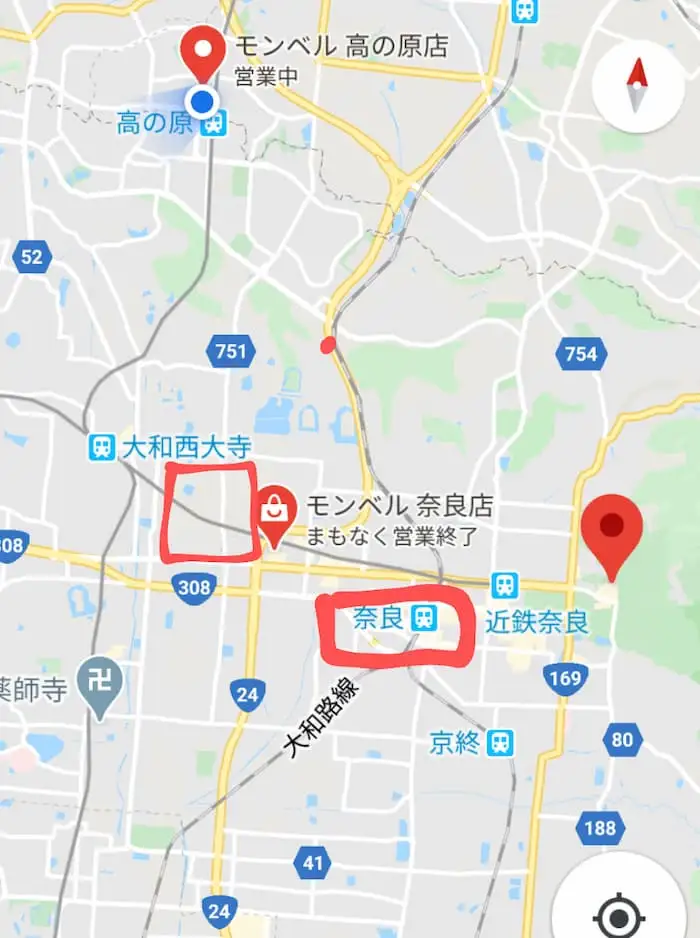 四角は平城宮跡、赤い点が迷ったトコロ。古墳の裏。