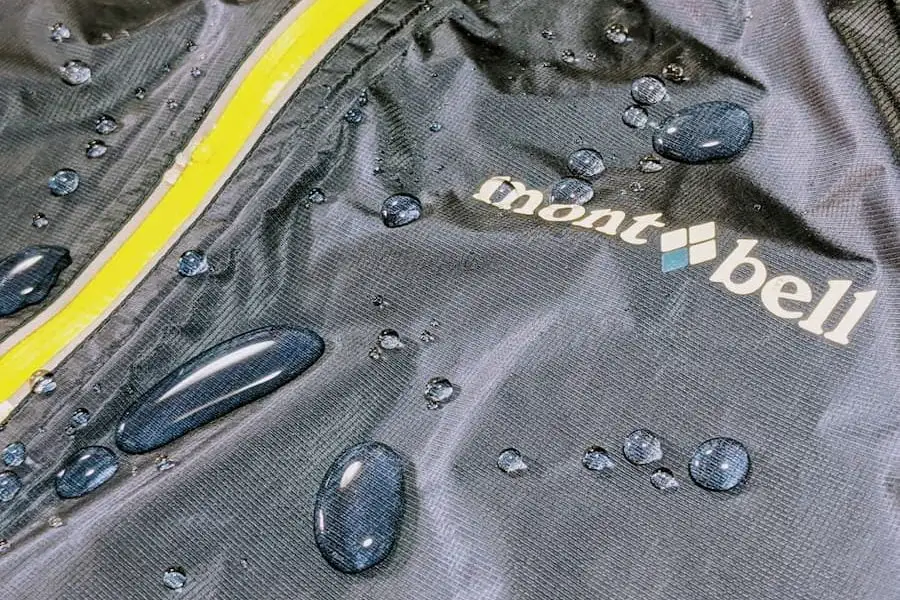 レインウェアの機能を復活させるべし！原因や洗濯方法、メンテナンスまで解説